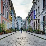 Paris Studio Concu Comme Une Suite D\'Hotel